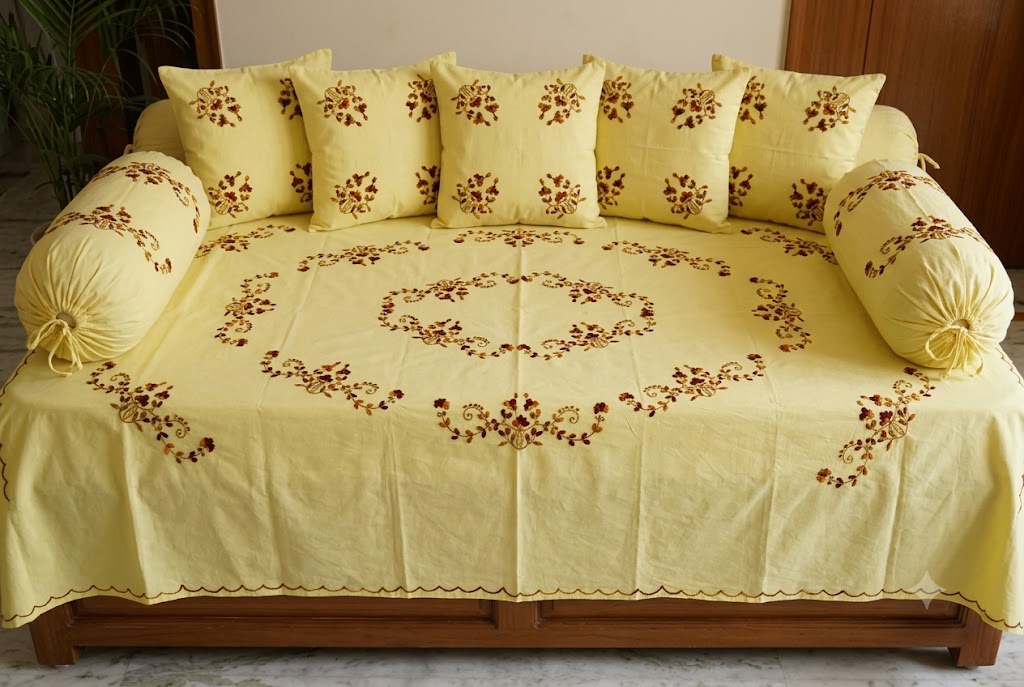 Chikonwala's Hand Crafted Diwan Set