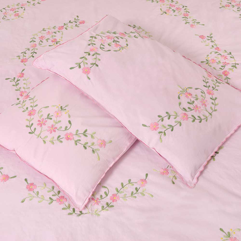 Chikonwala's Hand Embroidered Floral Design Bedsheet