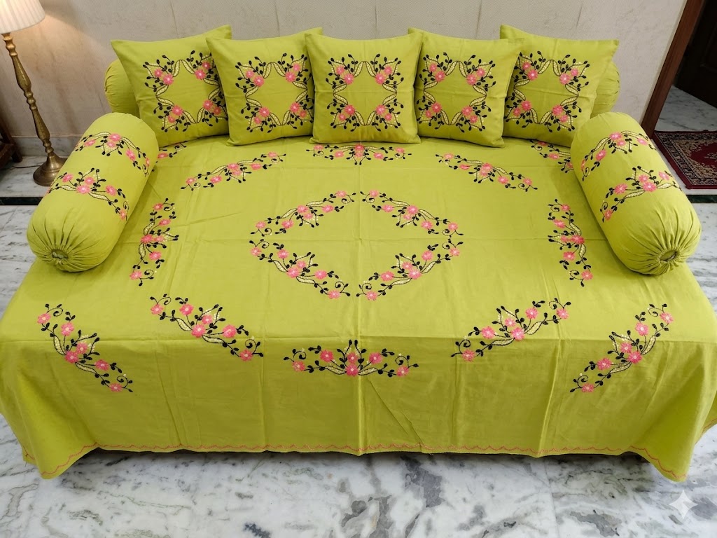 Chikonwala's Hand Crafted Diwan Set