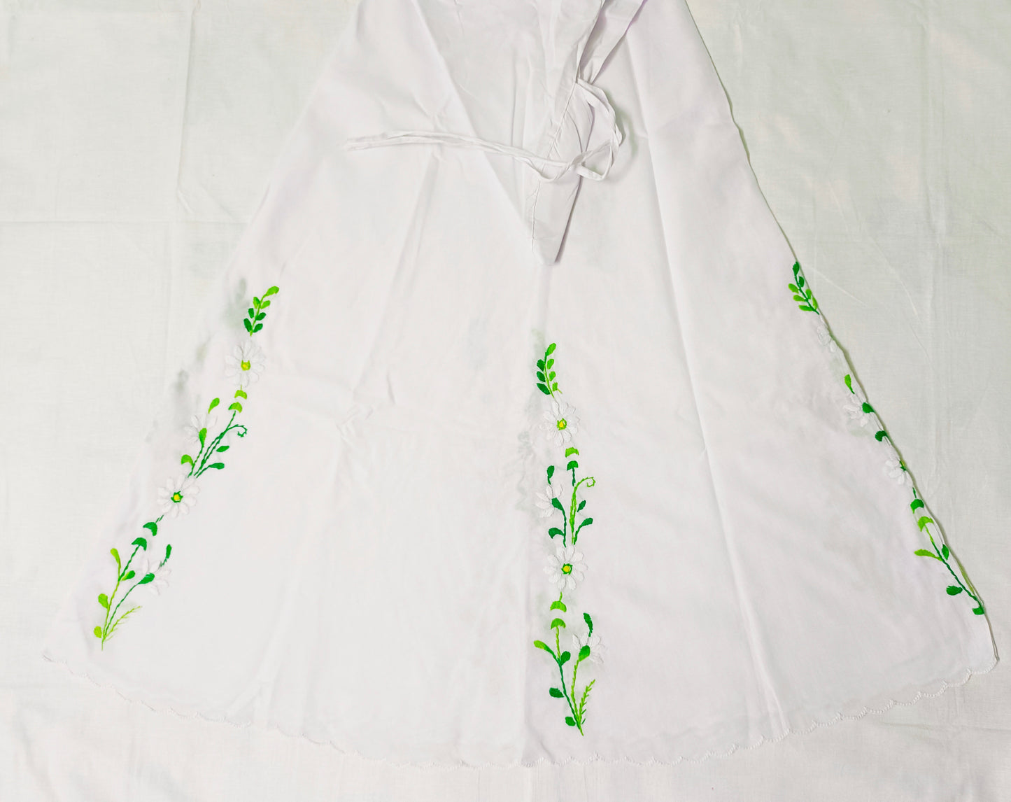 Chikonwala Hand Embroidered Cotton Islamic Namaz Hijab with Floral Embroidery