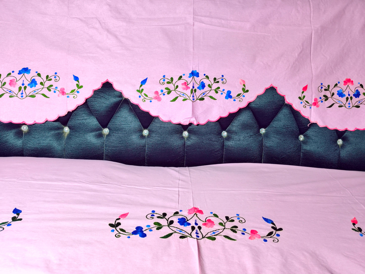 Hand Embroidered Sofa Cover (3+1+1 Seater)