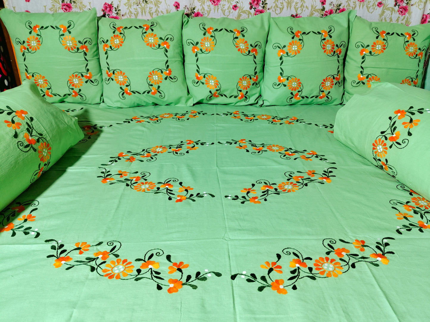 Chikonwala's Hand Made Diwan Set