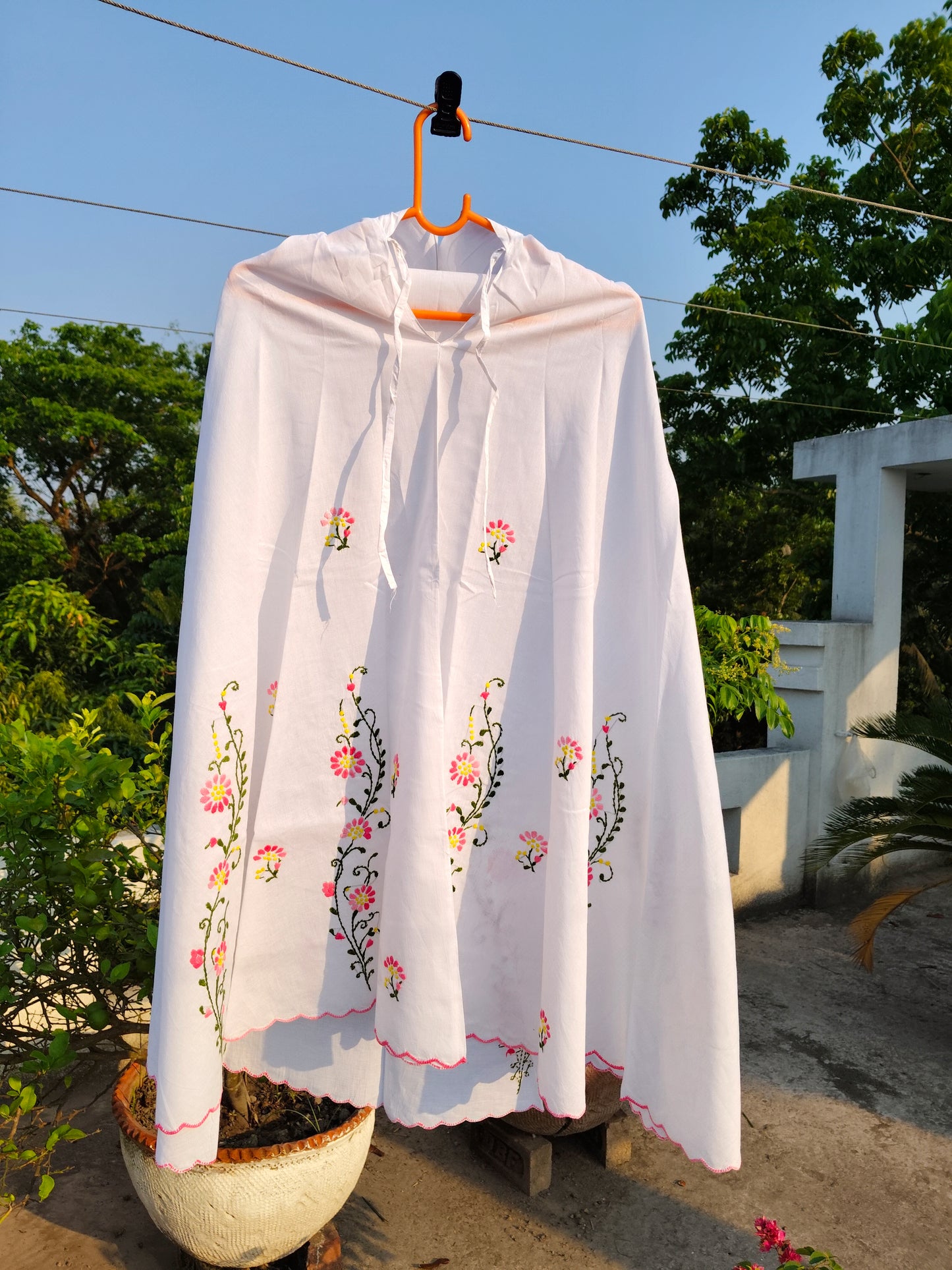 Chikonwala Hand Embroidered Cotton Islamic Namaz Hijab with Floral Embroidery