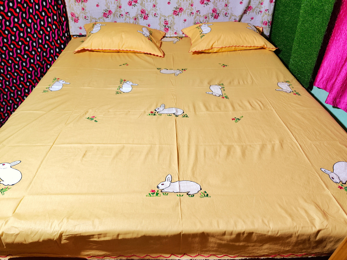 Chikonwala's Hand Embroidered Floral Design Bedsheet