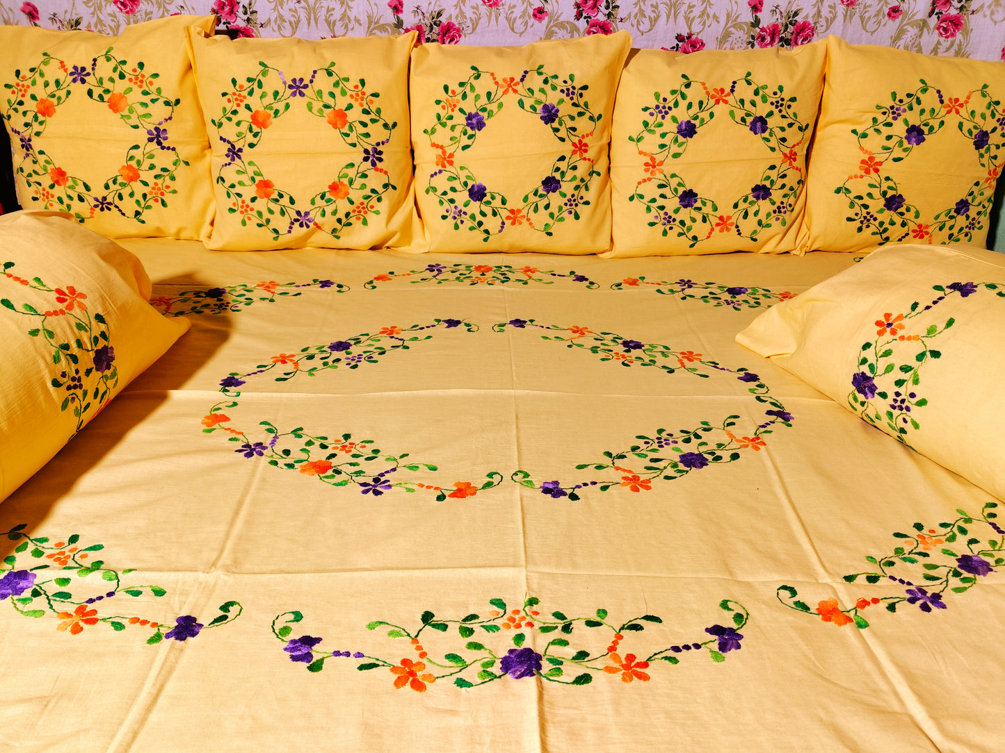Chikonwala's Hand Crafted Diwan Set