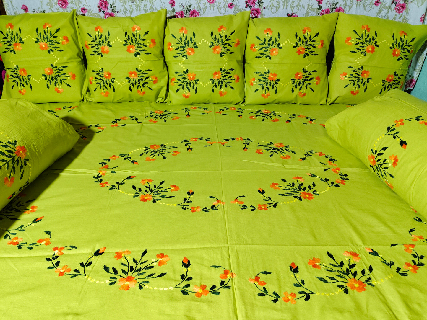 Chikonwala's Hand Crafted Diwan Set