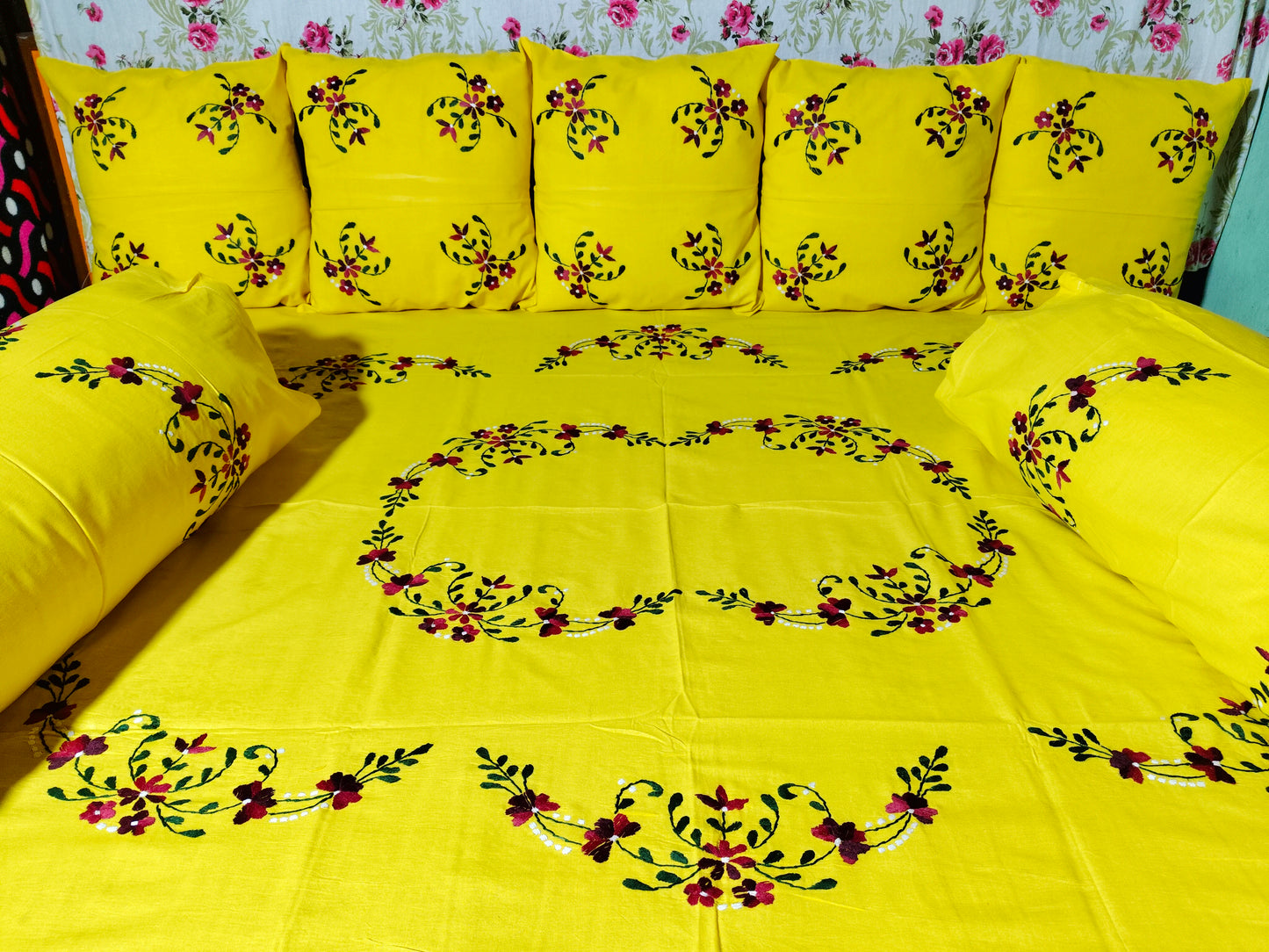 Chikonwala's Hand Crafted Diwan Set