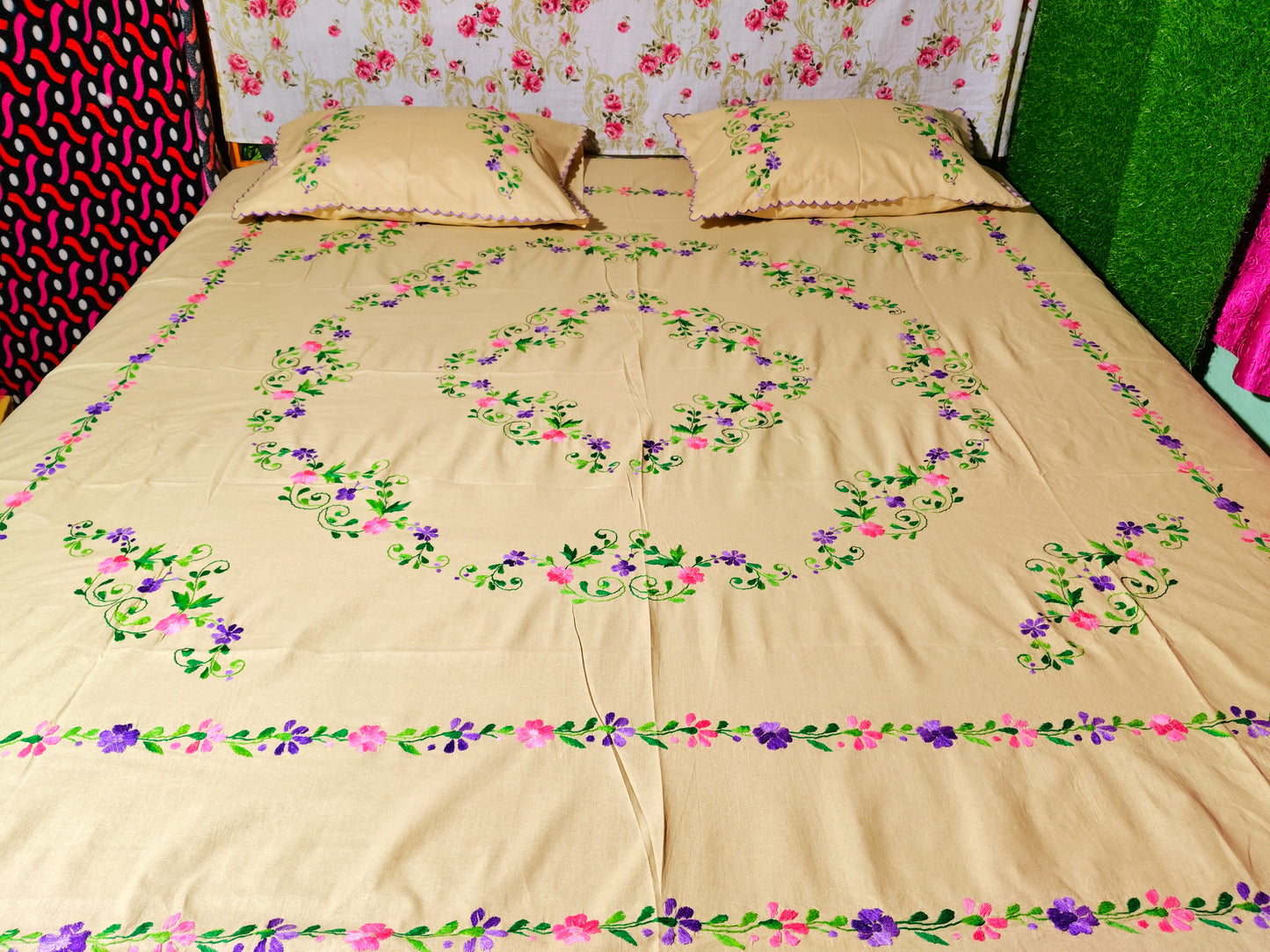 Chikonwala's Hand Embroidered Floral Design Bedsheet