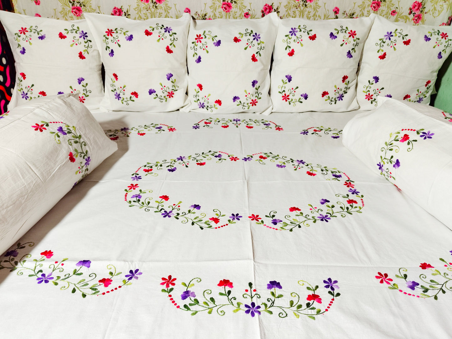 Chikonwala's Hand Crafted Diwan Set
