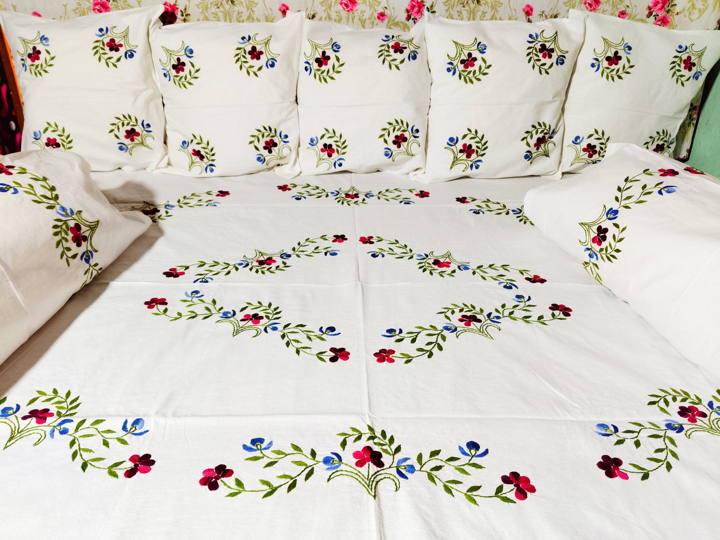 Chikonwala's Hand Crafted Diwan Set