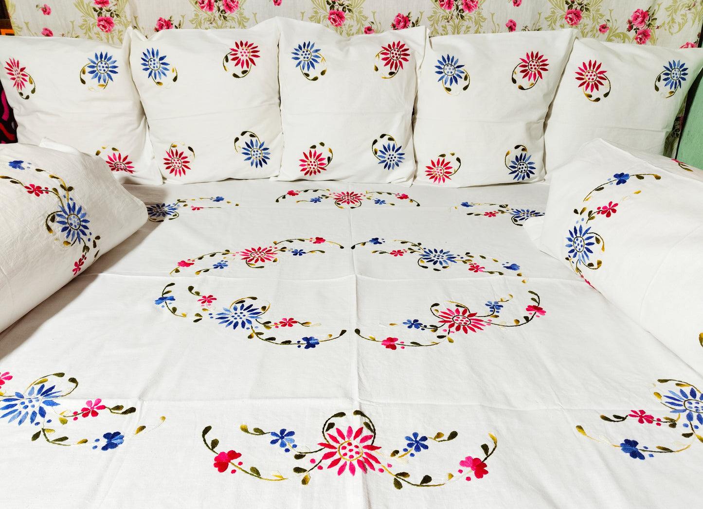 Chikonwala's Hand Crafted Diwan Set