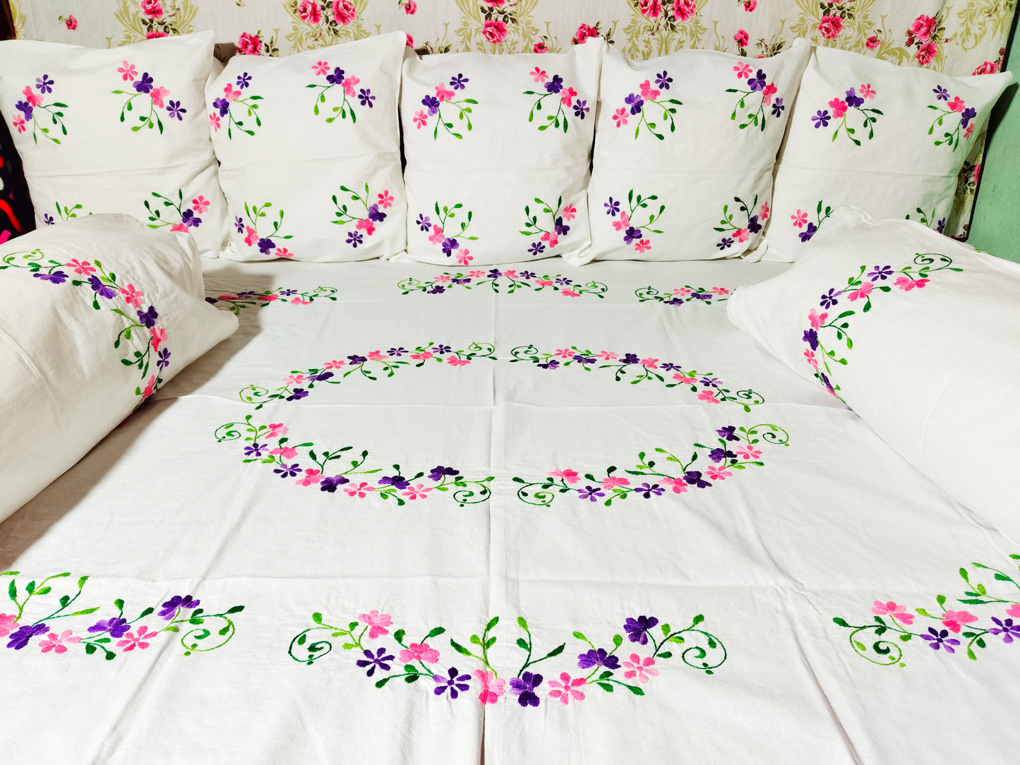 Chikonwala's Hand Crafted Diwan Set