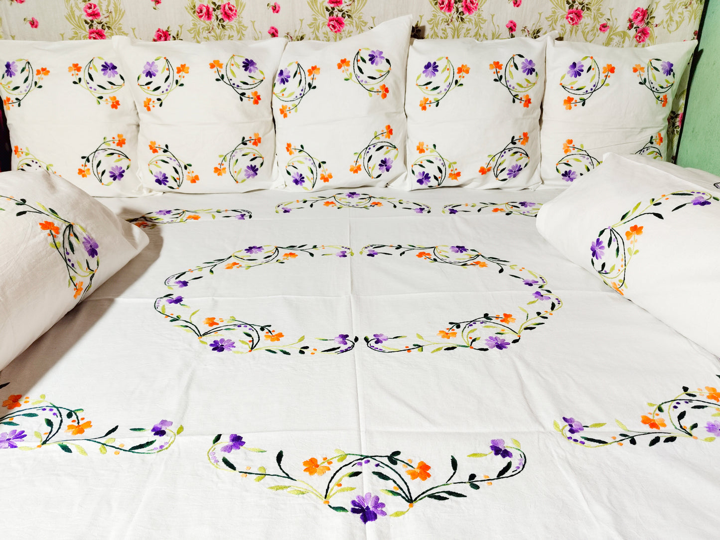 Chikonwala's Hand Crafted Diwan Set