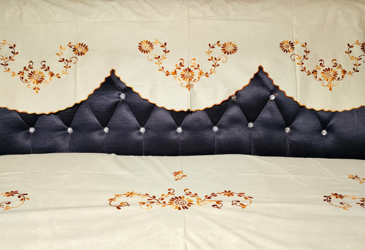 Hand Embroidered Sofa Cover (3+1+1 Seater)