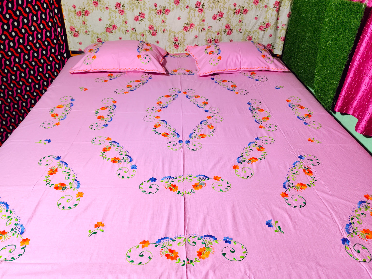 Chikonwala's Hand Embroidered Floral Design Bedsheet