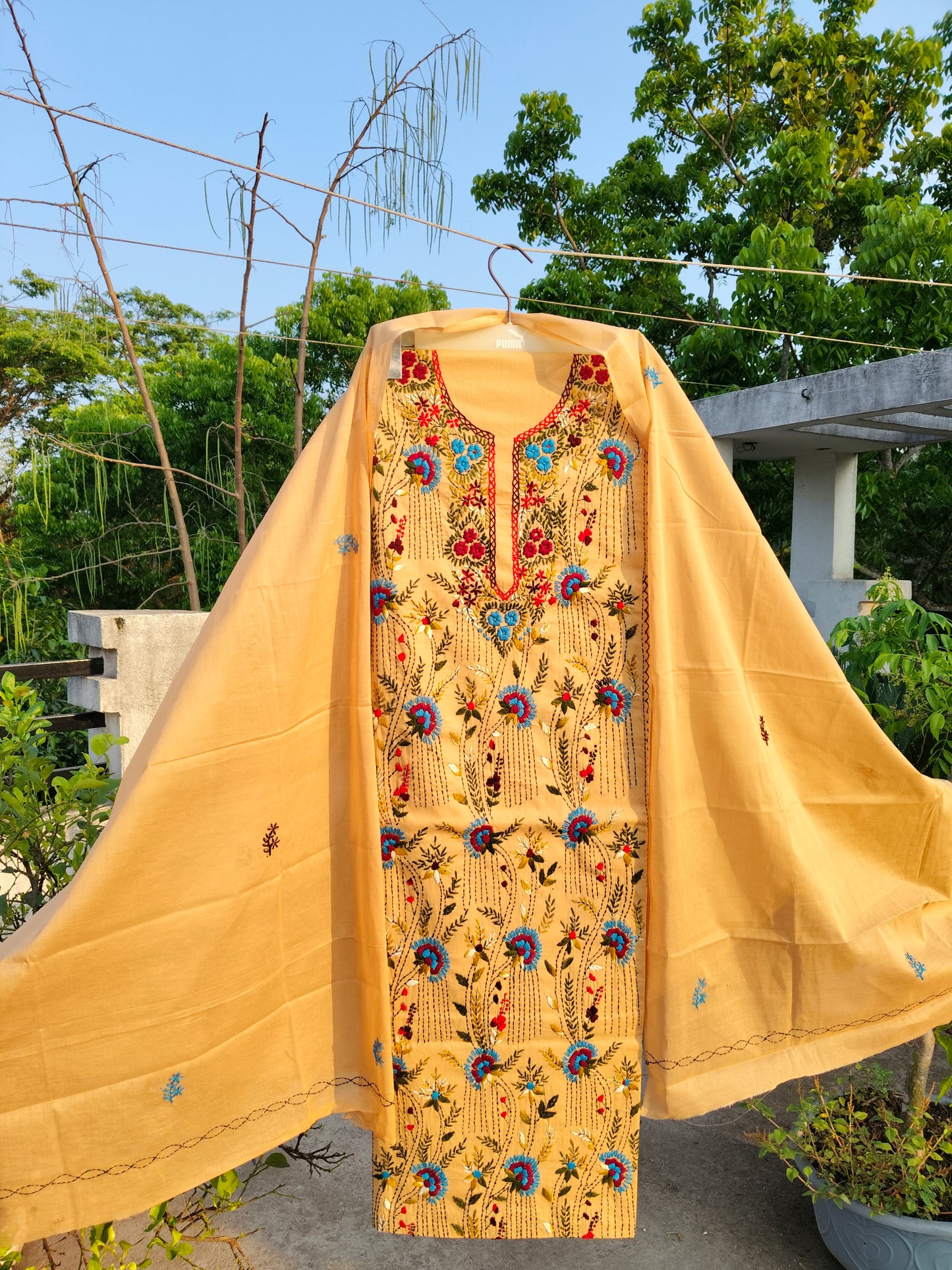 Chikonwala's Exclusive Hand Embroidered Kolkatakari Dress Material