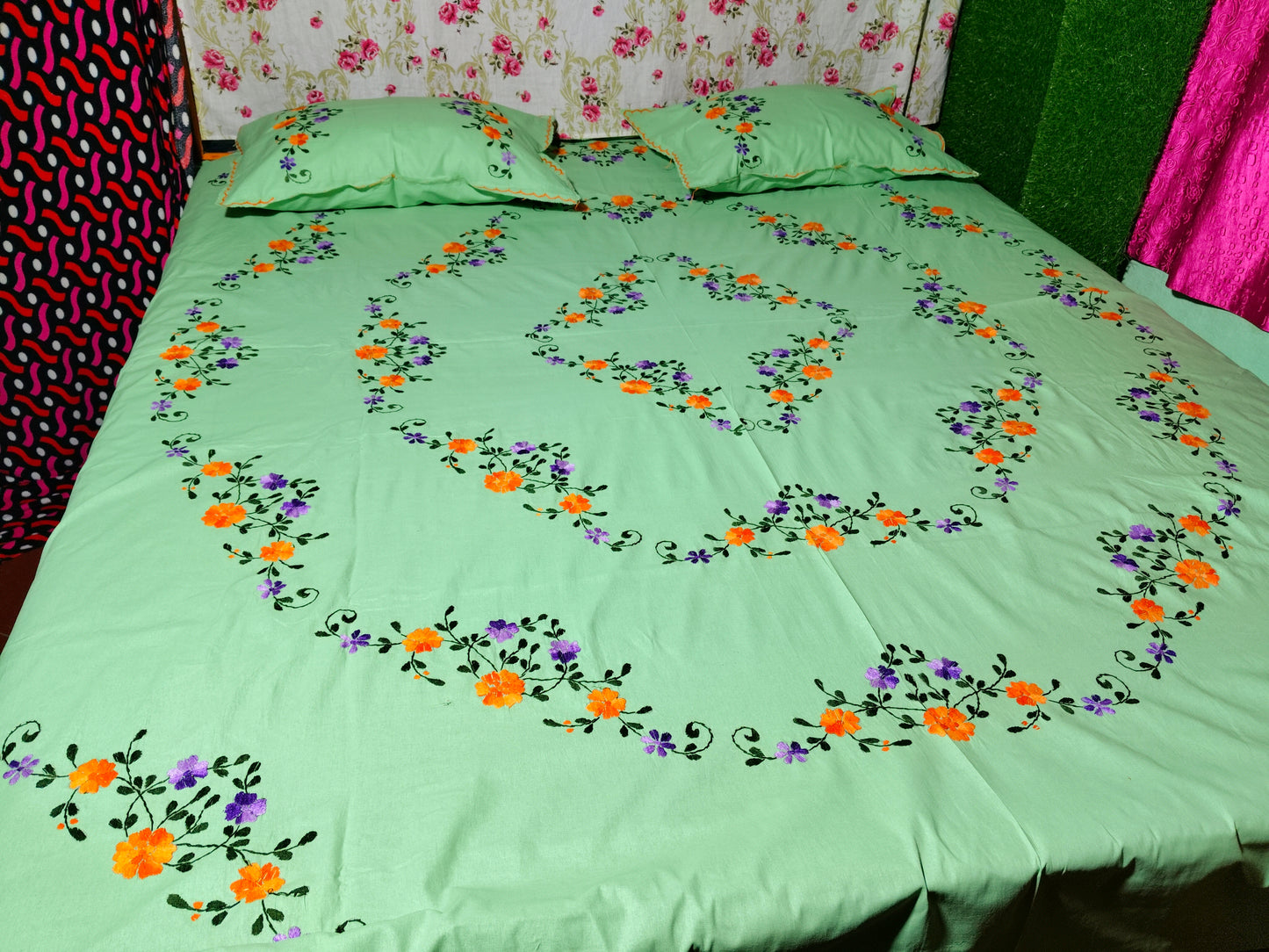 Chikonwala's Hand Embroidered Floral Design Bedsheet