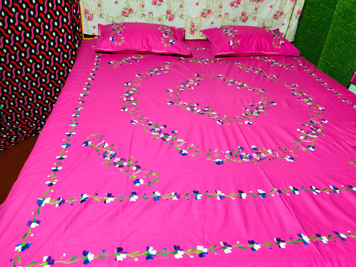 Chikonwala's Hand Embroidered Floral Design Bedsheet