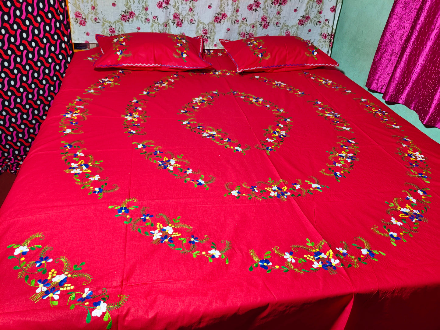 Chikonwala's Hand Embroidered Floral Design Bedsheet