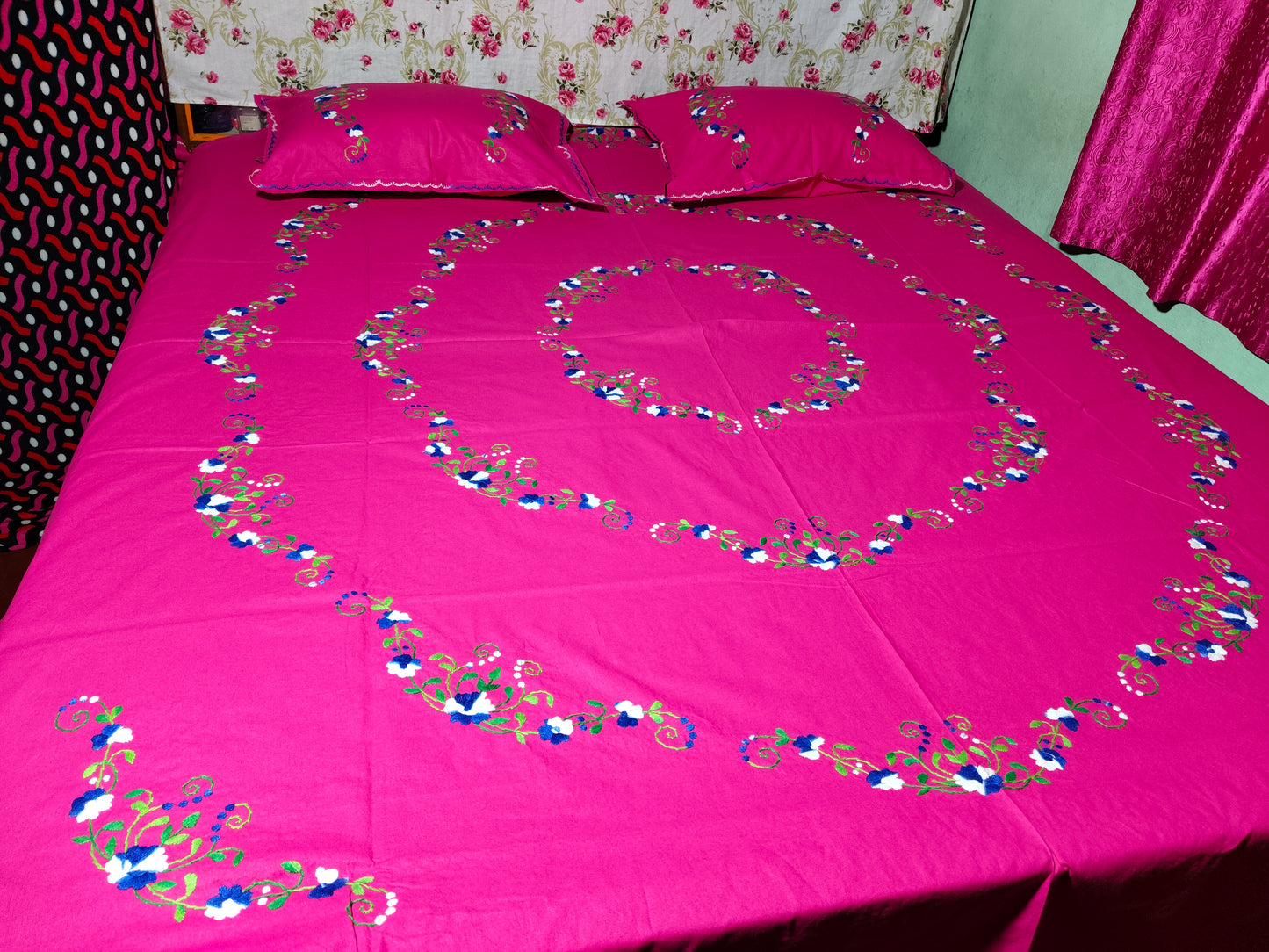 Chikonwala's Hand Embroidered Floral Design Bedsheet