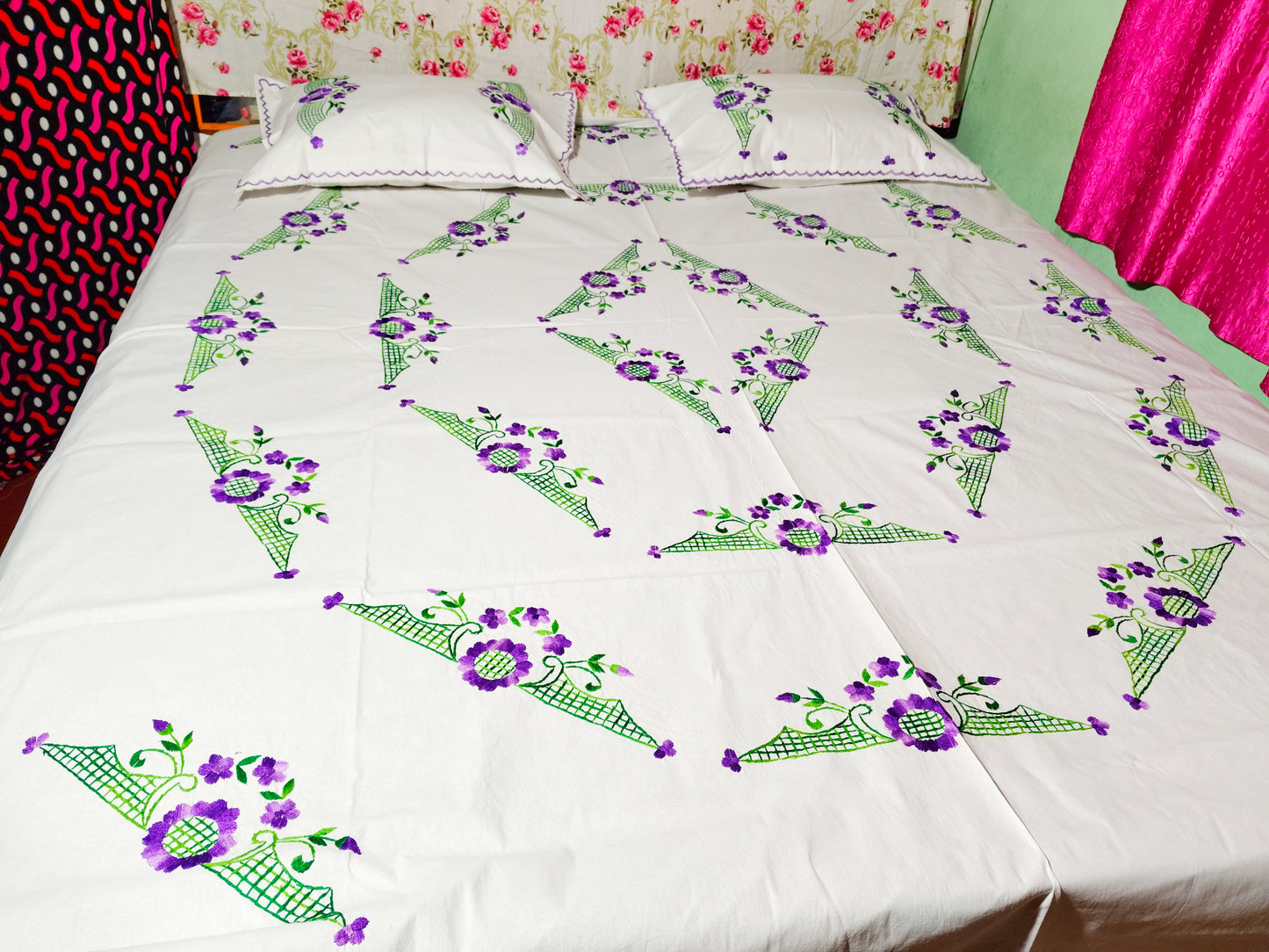 Chikonwala's Hand Embroidered Floral Design Bedsheet
