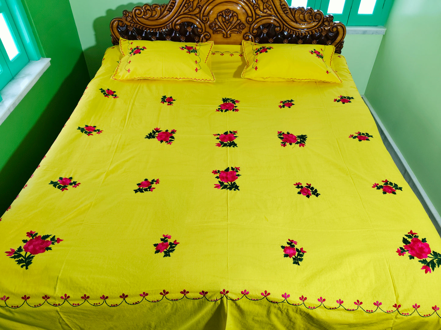 Chikonwala's Hand Embroidered Pure Cotton Bedsheet