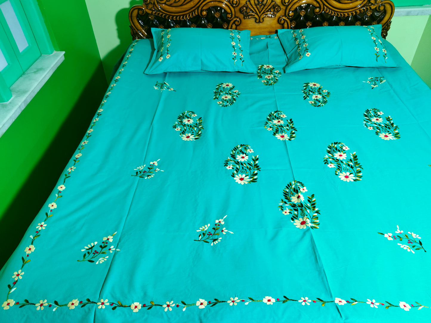 Chikonwala's Hand Embroidered Pure Cotton Bedsheet