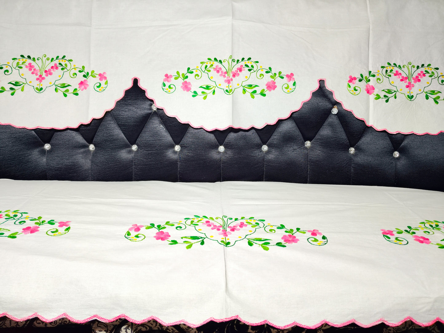 Hand Embroidered Sofa Cover (3+1+1 Seater)