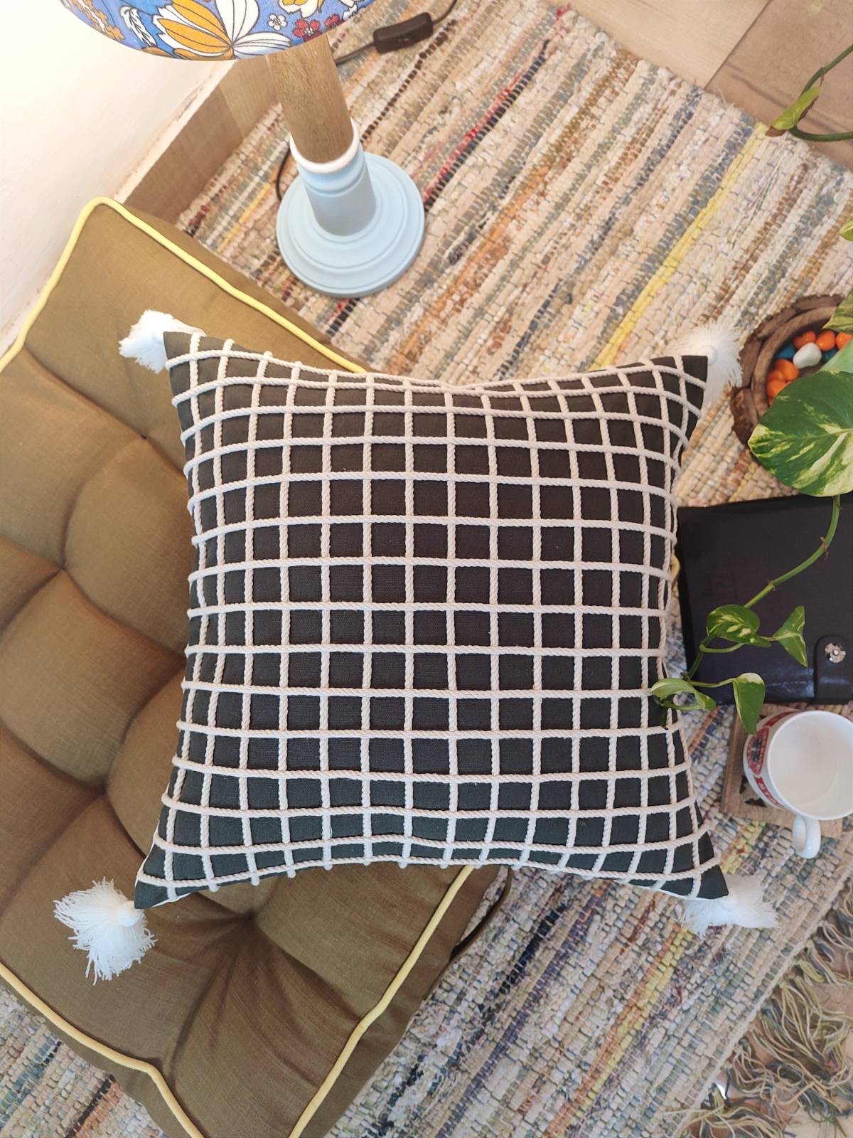 Chikonwala's Dori Work Cushion Covers with Tassel(Set of 2 || 40x40 cm)