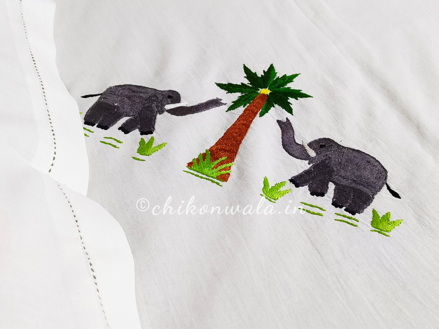 Chikonwala's Hand Embroidered Pure Cotton Elephant Embroidered Bedsheet