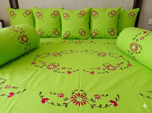 Chikonwala's Hand Made Diwan Set