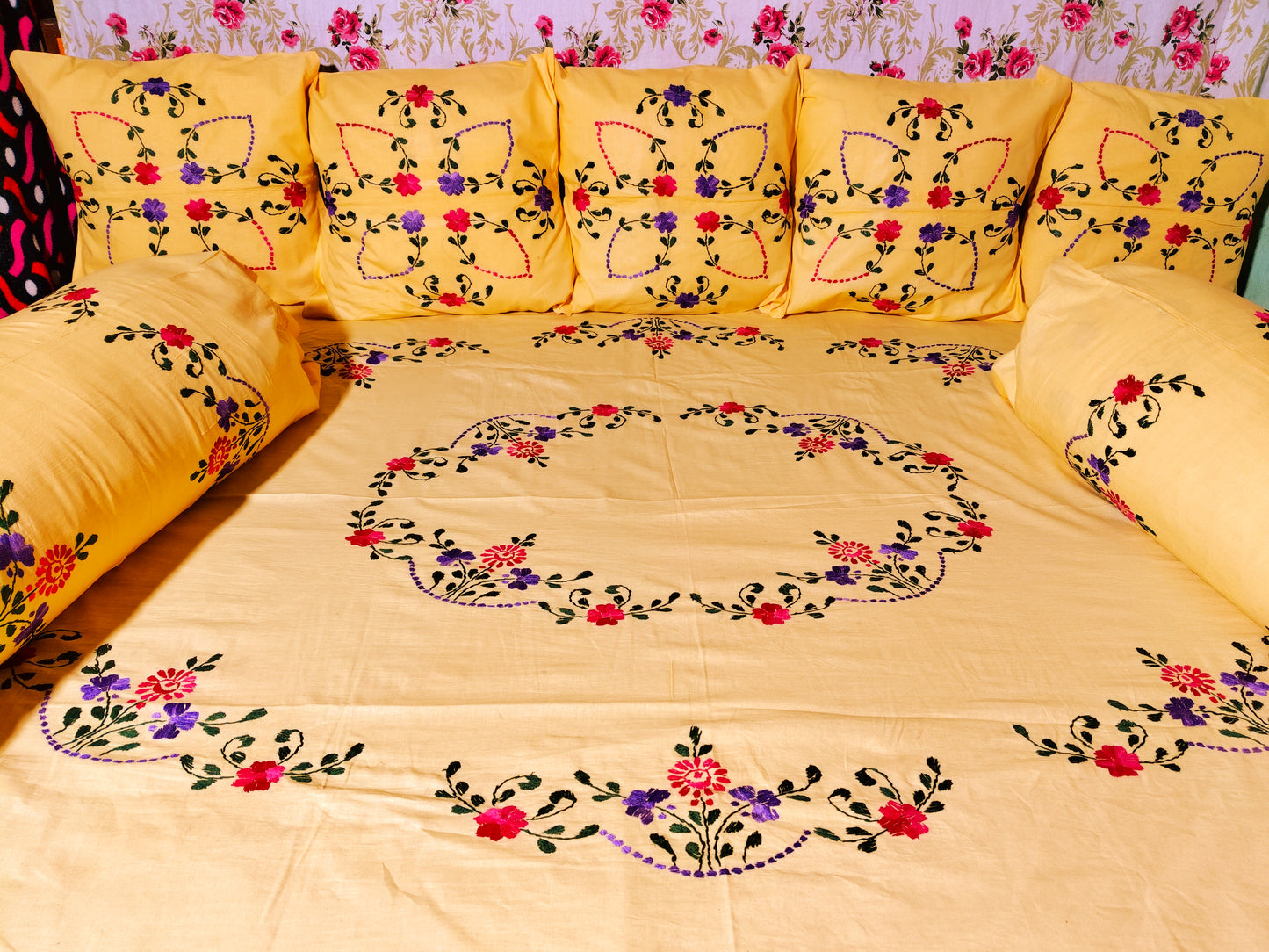 Chikonwala's Hand Made Diwan Set