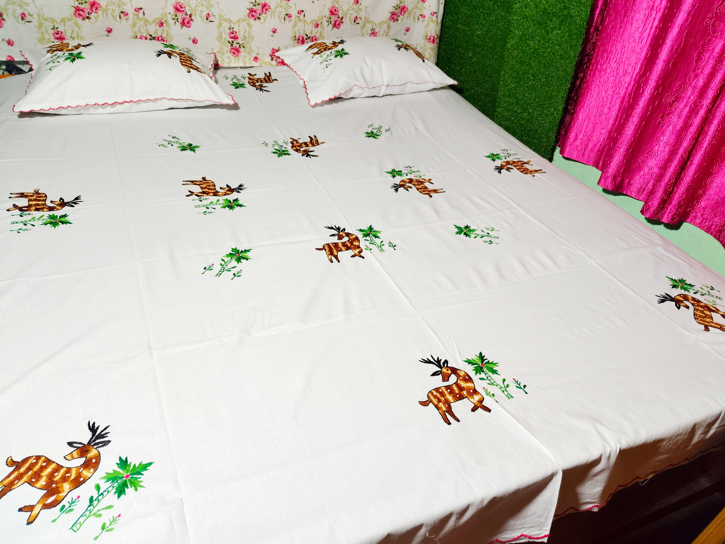 Chikonwala's Hand Embroidered Floral Design Bedsheet