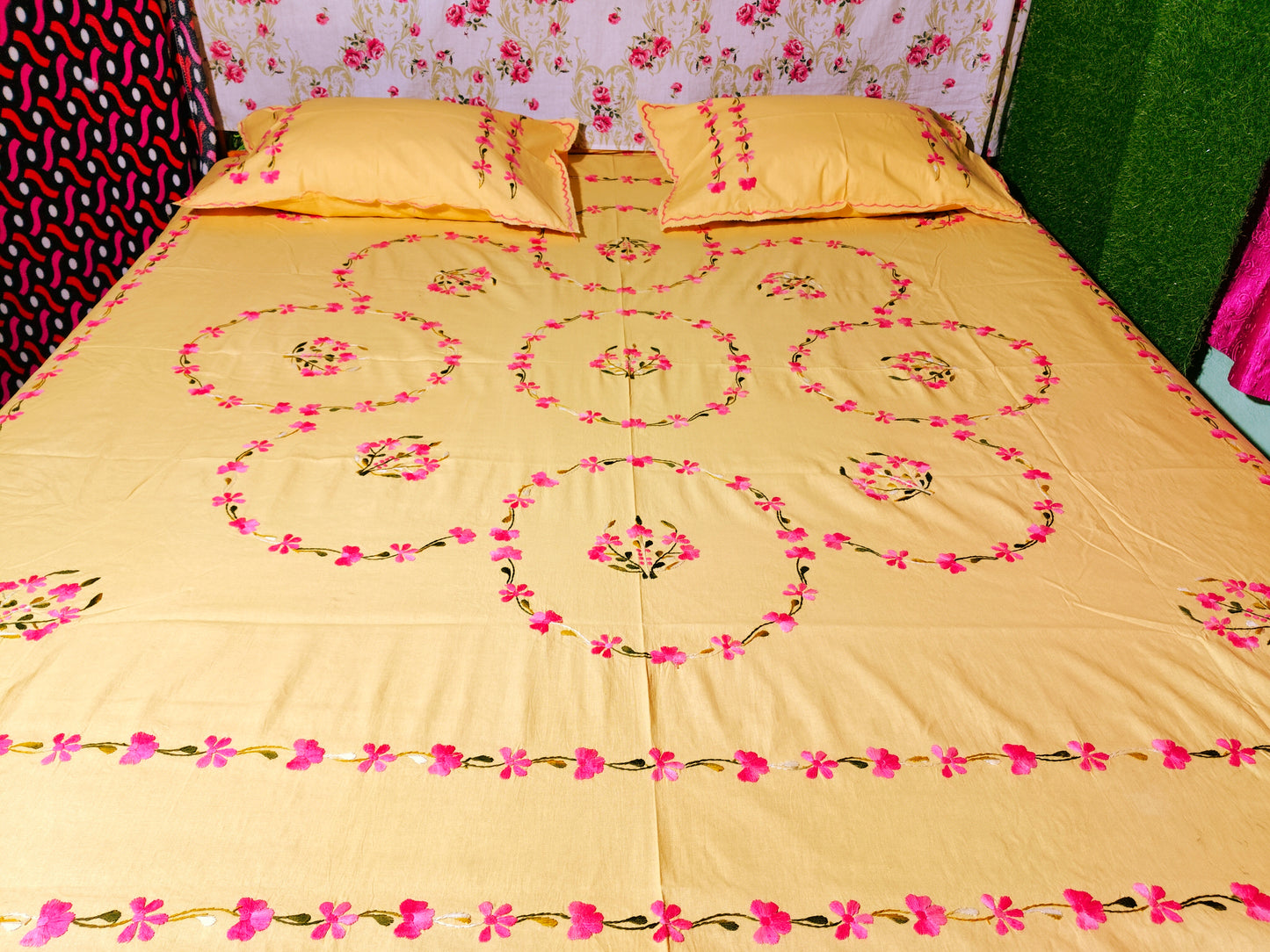 Chikonwala's Hand Embroidered Floral Design Bedsheet