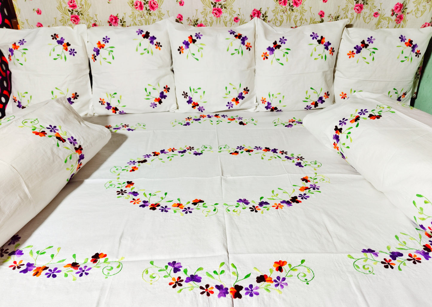 Chikonwala's Hand Crafted Diwan Set