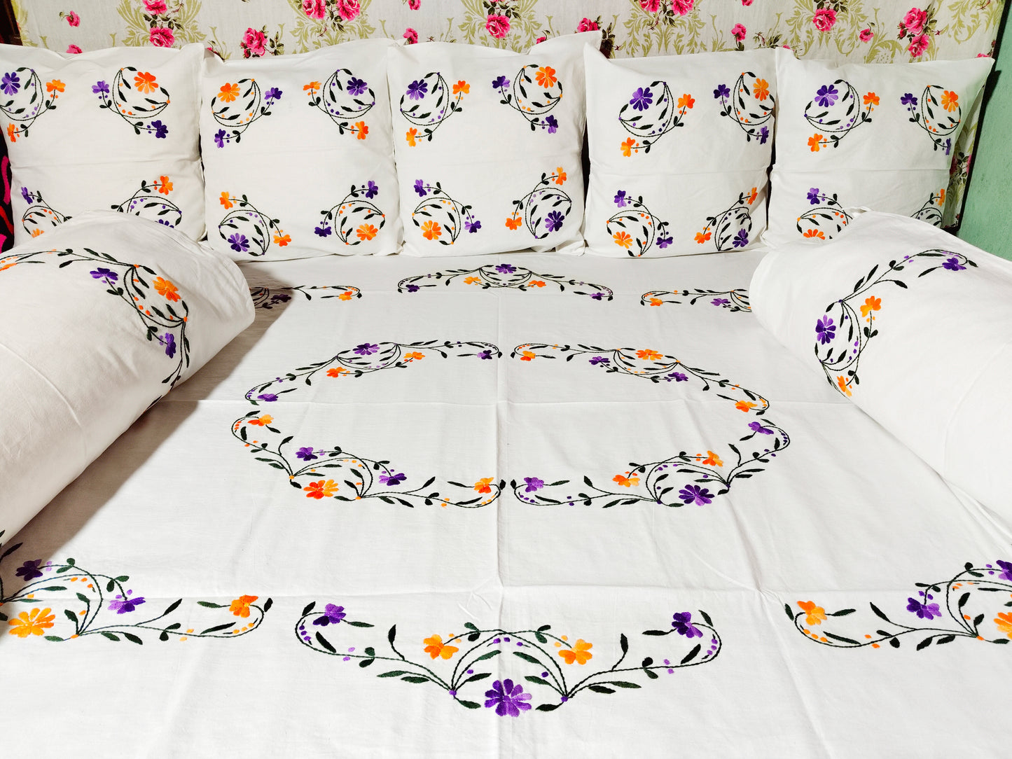 Chikonwala's Hand Crafted Diwan Set