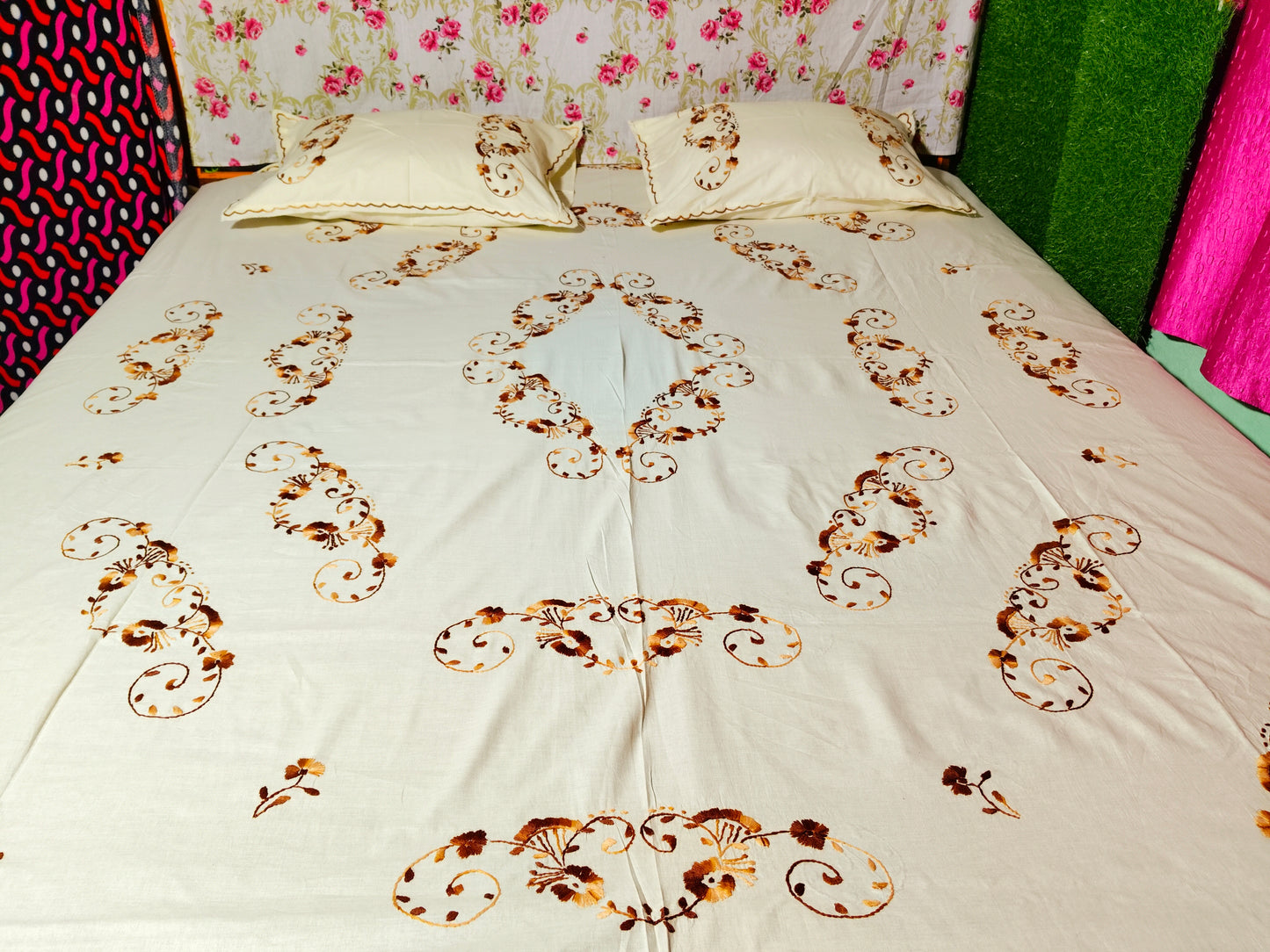 Chikonwala's Hand Embroidered Floral Design Bedsheet
