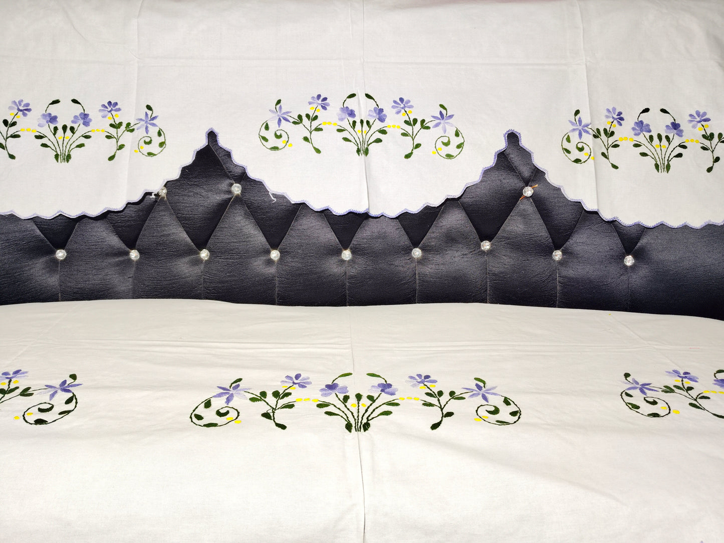 Hand Embroidered Sofa Cover (3+1+1 Seater)