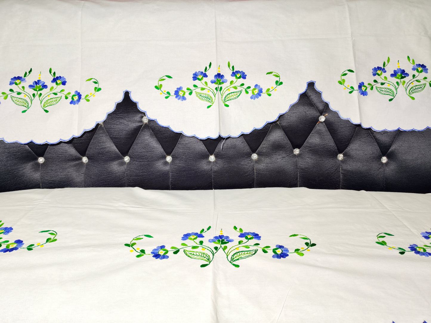 Hand Embroidered Sofa Cover (3+1+1 Seater)