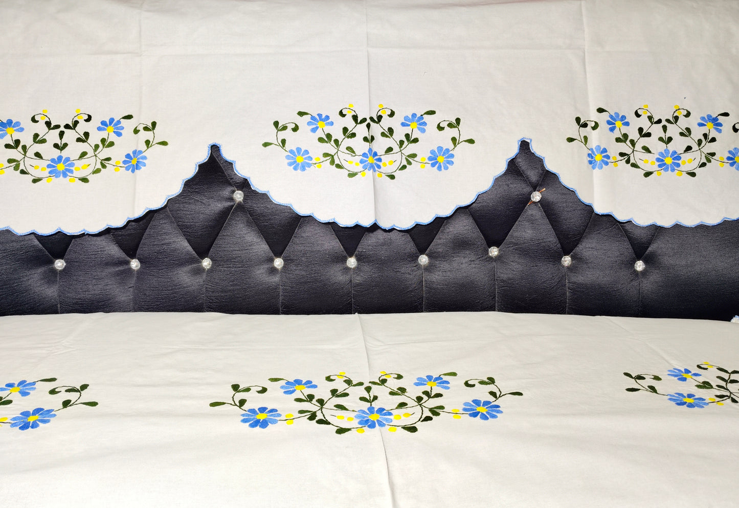Hand Embroidered Sofa Cover (3+1+1 Seater)