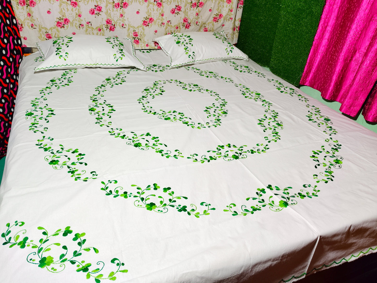 Chikonwala's Hand Embroidered Floral Design Bedsheet