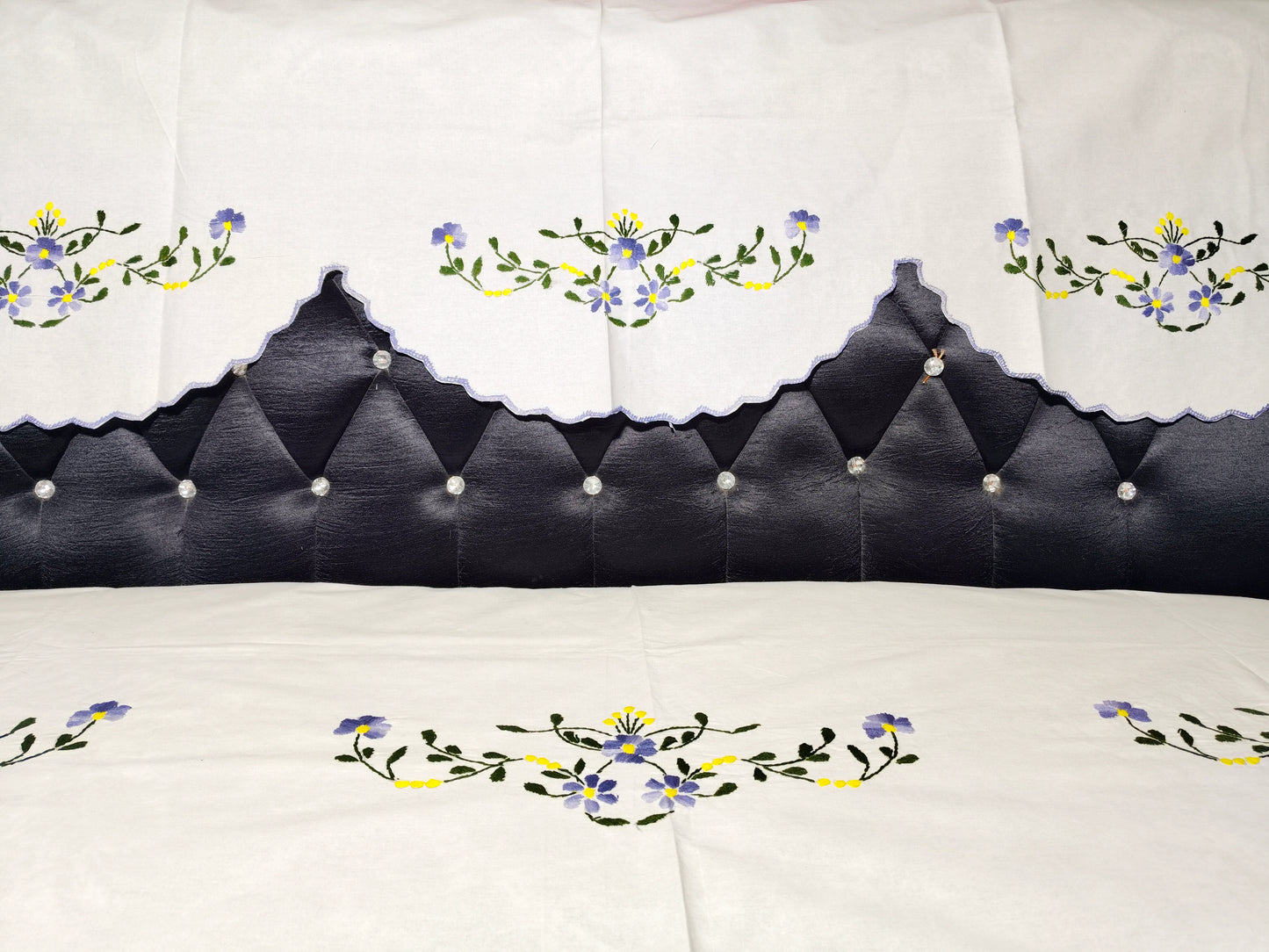 Hand Embroidered Sofa Cover (3+1+1 Seater)
