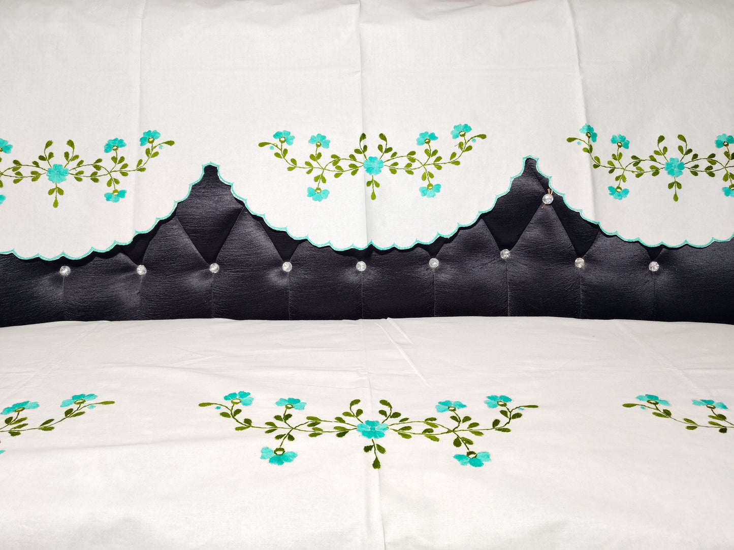 Hand Embroidered Sofa Cover (3+1+1 Seater)