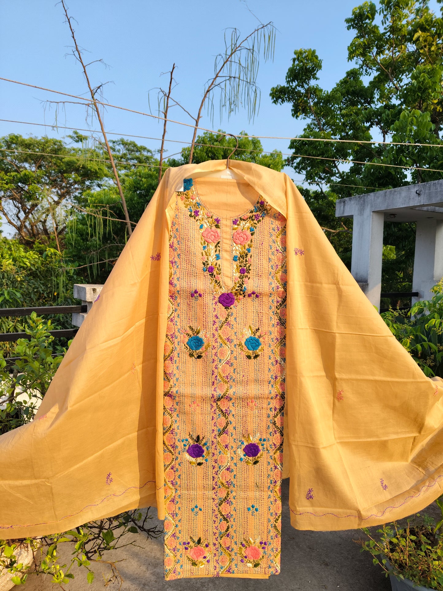 Chikonwala's Exclusive Hand Embroidered Kolkatakari Dress Material