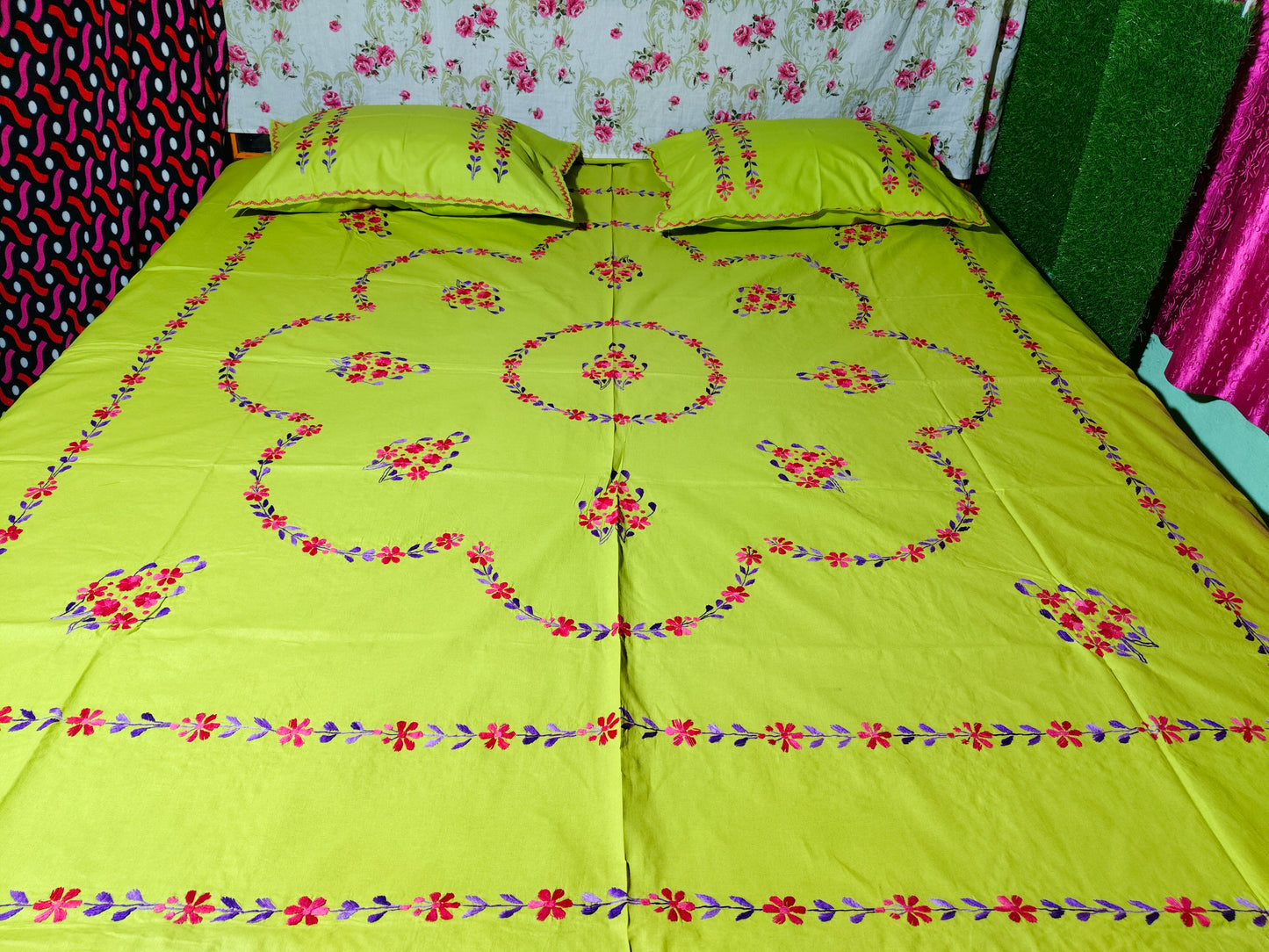 Chikonwala's Hand Embroidered Floral Design Bedsheet