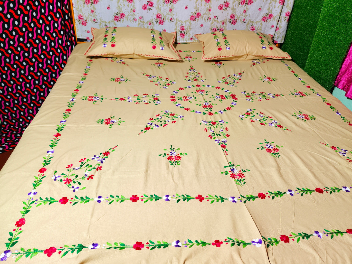 Chikonwala's Hand Embroidered Floral Design Bedsheet