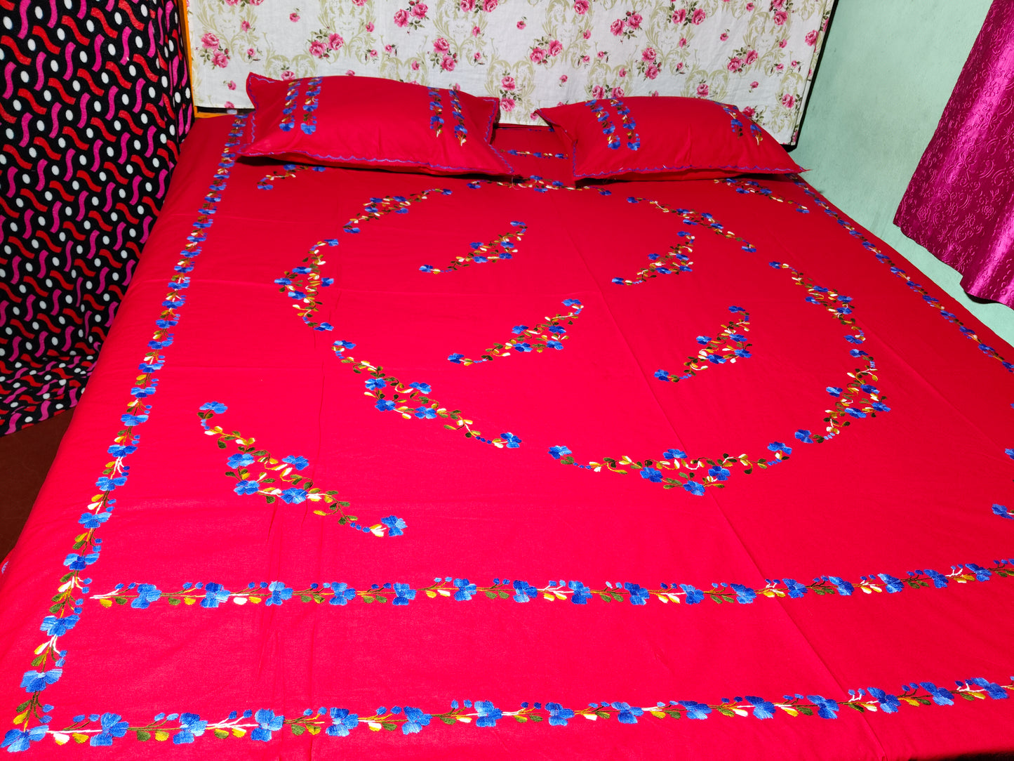 Chikonwala's Hand Embroidered Floral Design Bedsheet