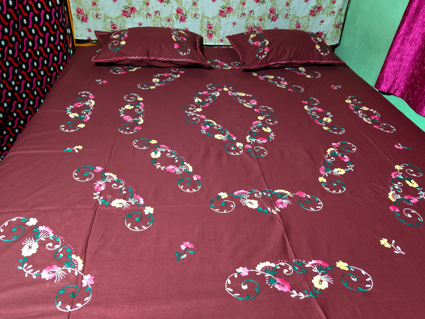 Chikonwala's Hand Embroidered Floral Design Bedsheet