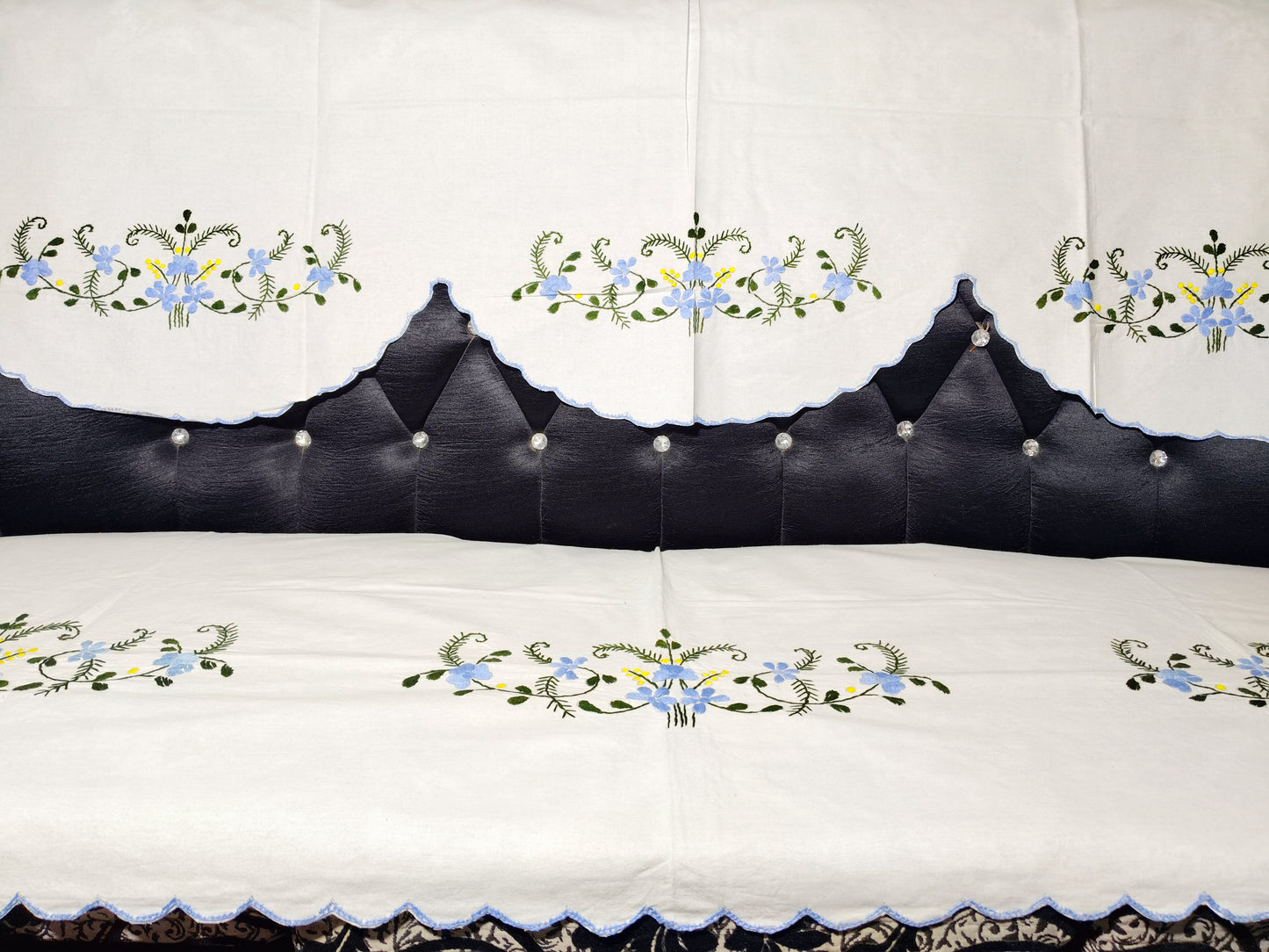 Hand Embroidered Sofa Cover (3+1+1 Seater)