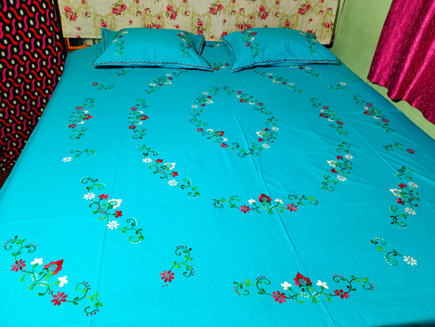 Chikonwala's Hand Embroidered Floral Design Bedsheet